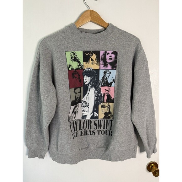 Taylor Swift Women’s Small Eras Tour Grey Crewneck Sweatshirt Top Long Sleeve - Picture 1 of 8